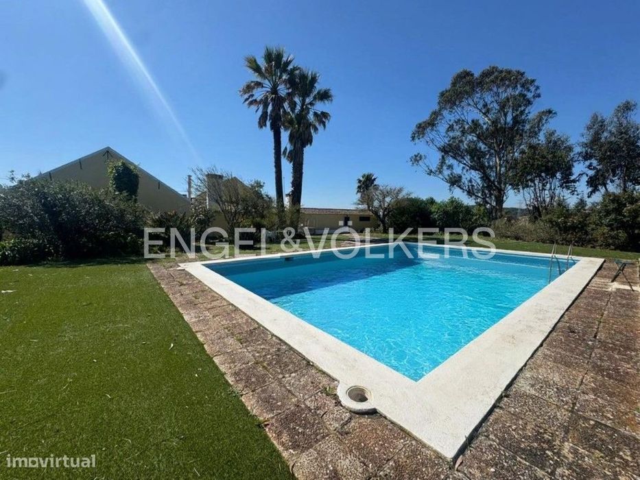 Quinta com 128.500m2 a 15 minutos de Lisboa