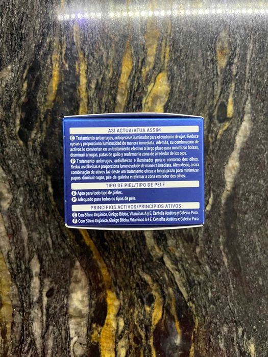 Krem pod oczy przeciwzmarszczkowy z krzemem Sisbela Reafirm. Deliplus