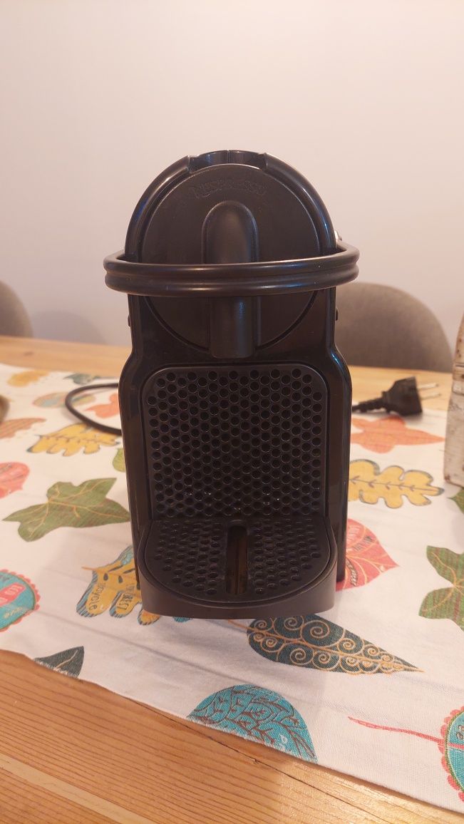 Máquina de café Nespresso Delonghi