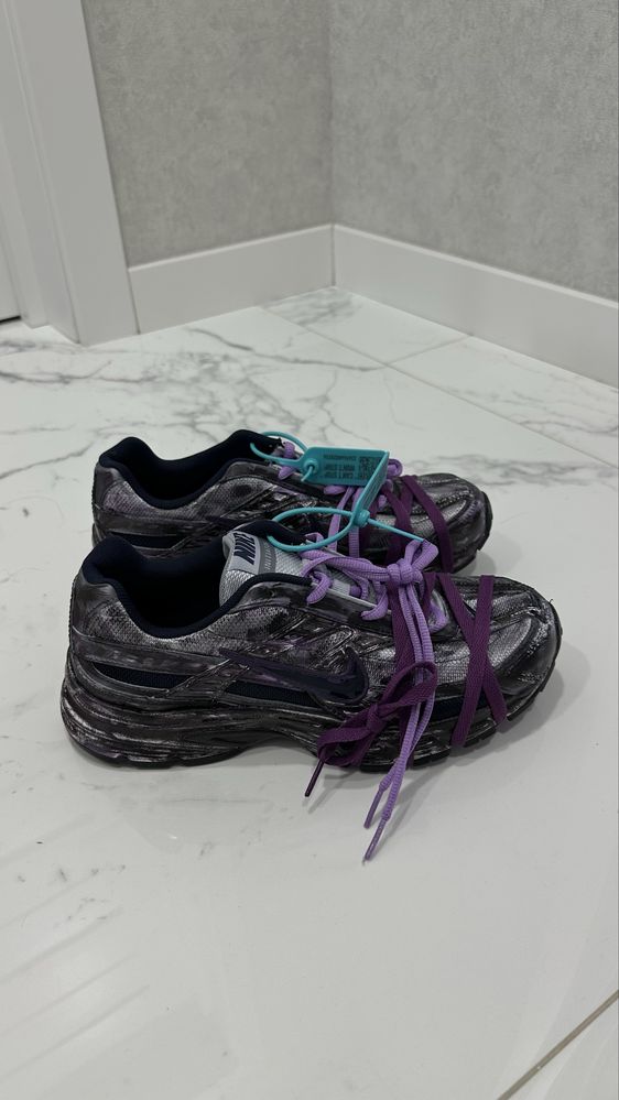 Кросівки Nike Initiator