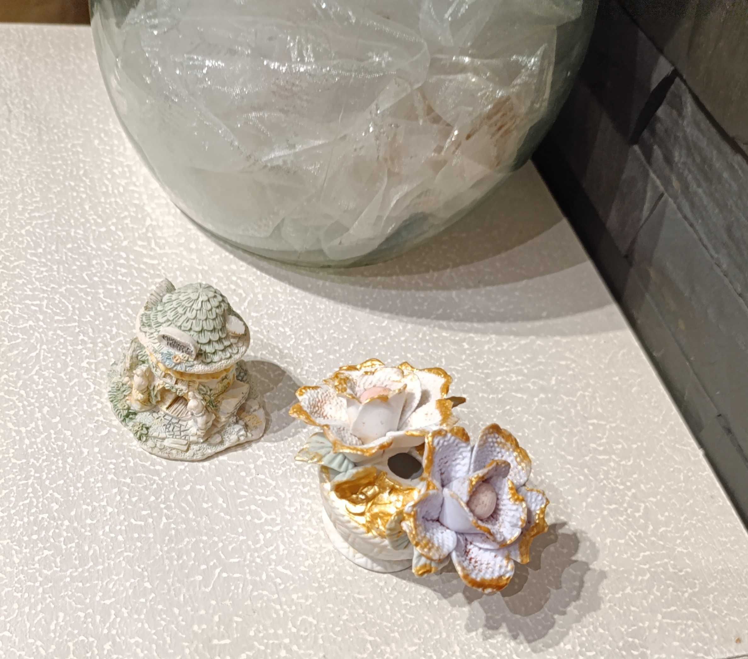 Peças decoração, em pedra, cesto flores + toca Coelhos