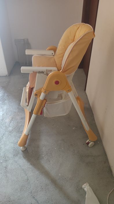 Cadeira de alimentação