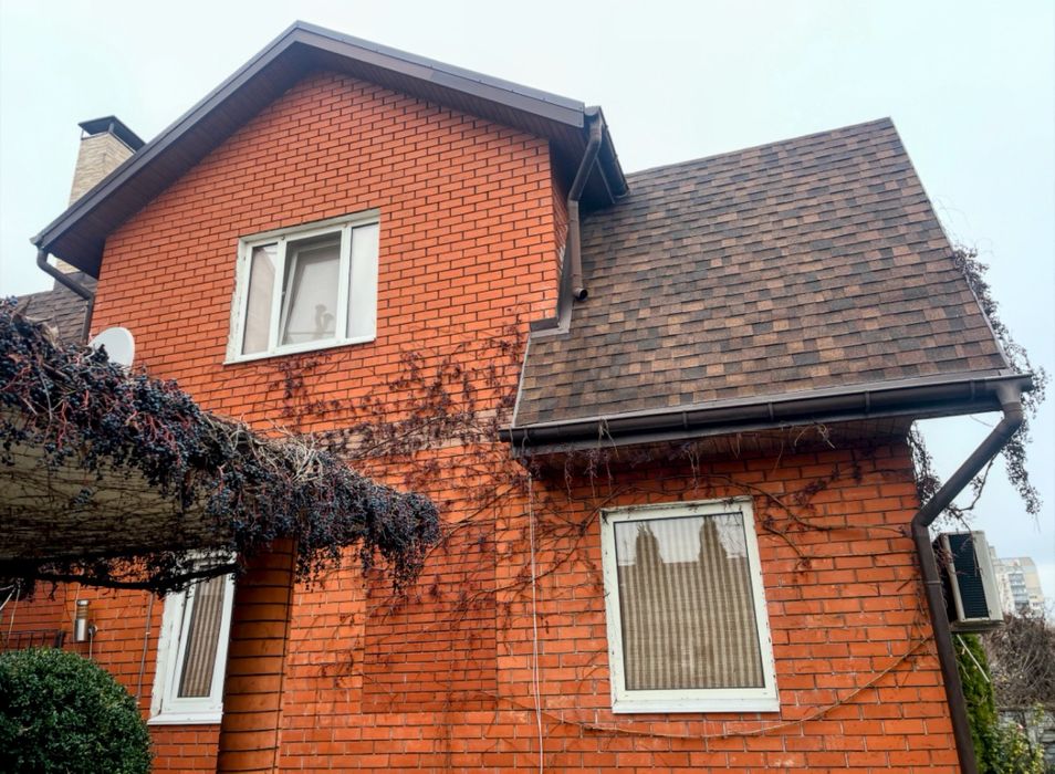 Продам ДОМ. на ж/м ПОБЕДА-3 , с ремонтом