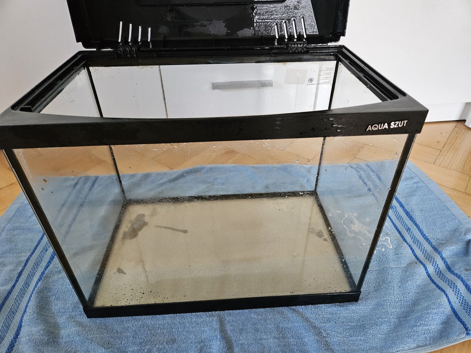 Akwarium 30l Aqua szut.