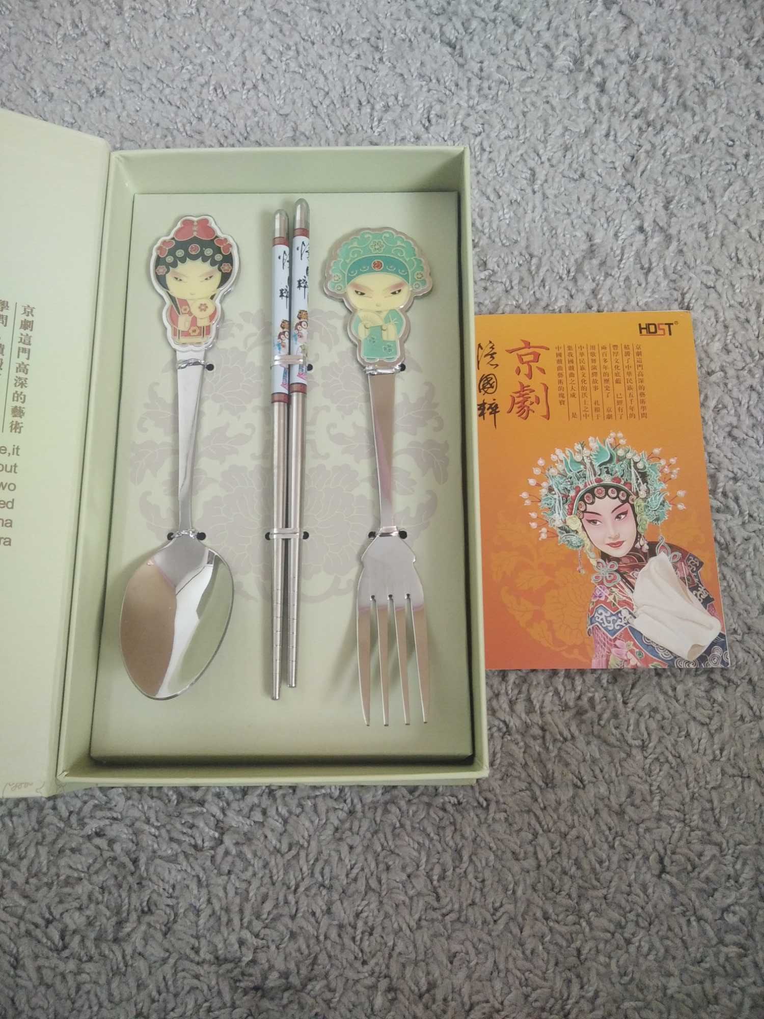 Chiński zestaw sztućców prezent gift pałeczki sushi