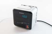 Radiobudzik SONY DigiCube ICF-C101W srebrny