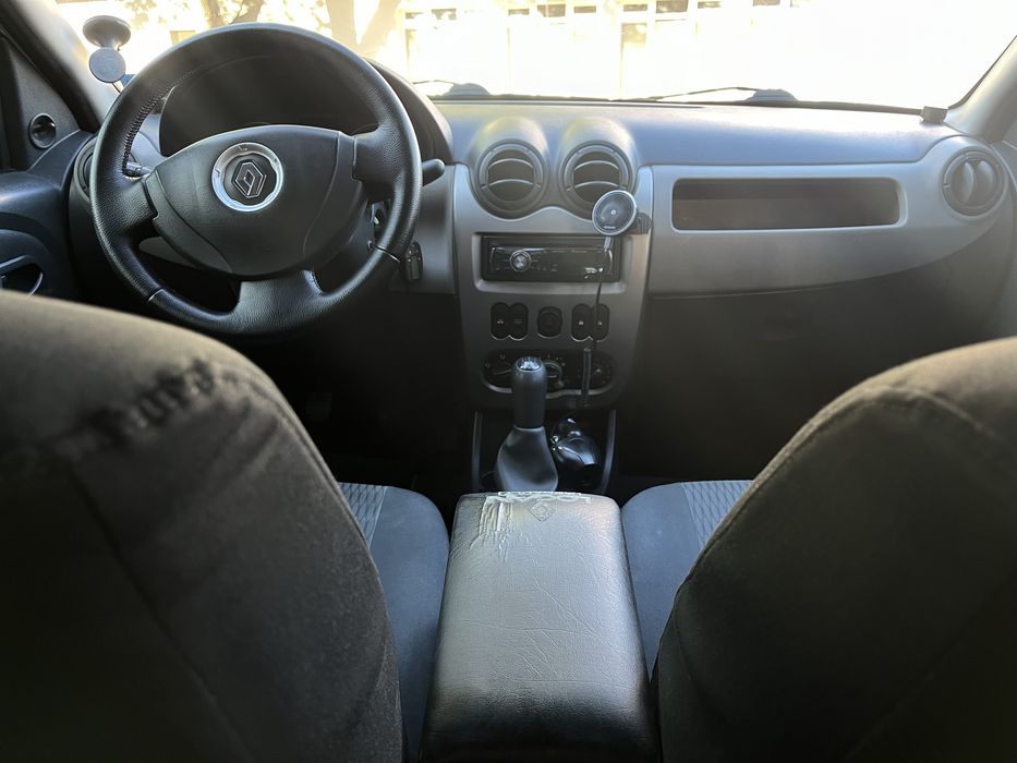 Renault Logan 2010 1.6MPI