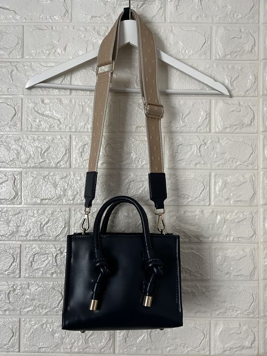 Темно-синя сумка Zara