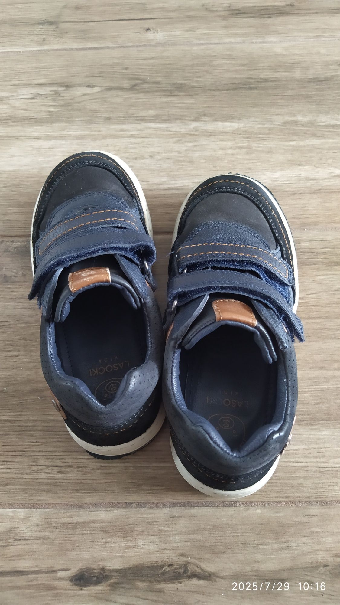 Buty chłopięce.  .