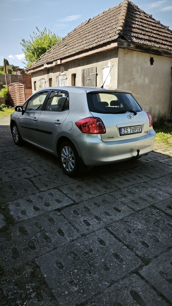Toyota Auris 2.0 D4D 126km