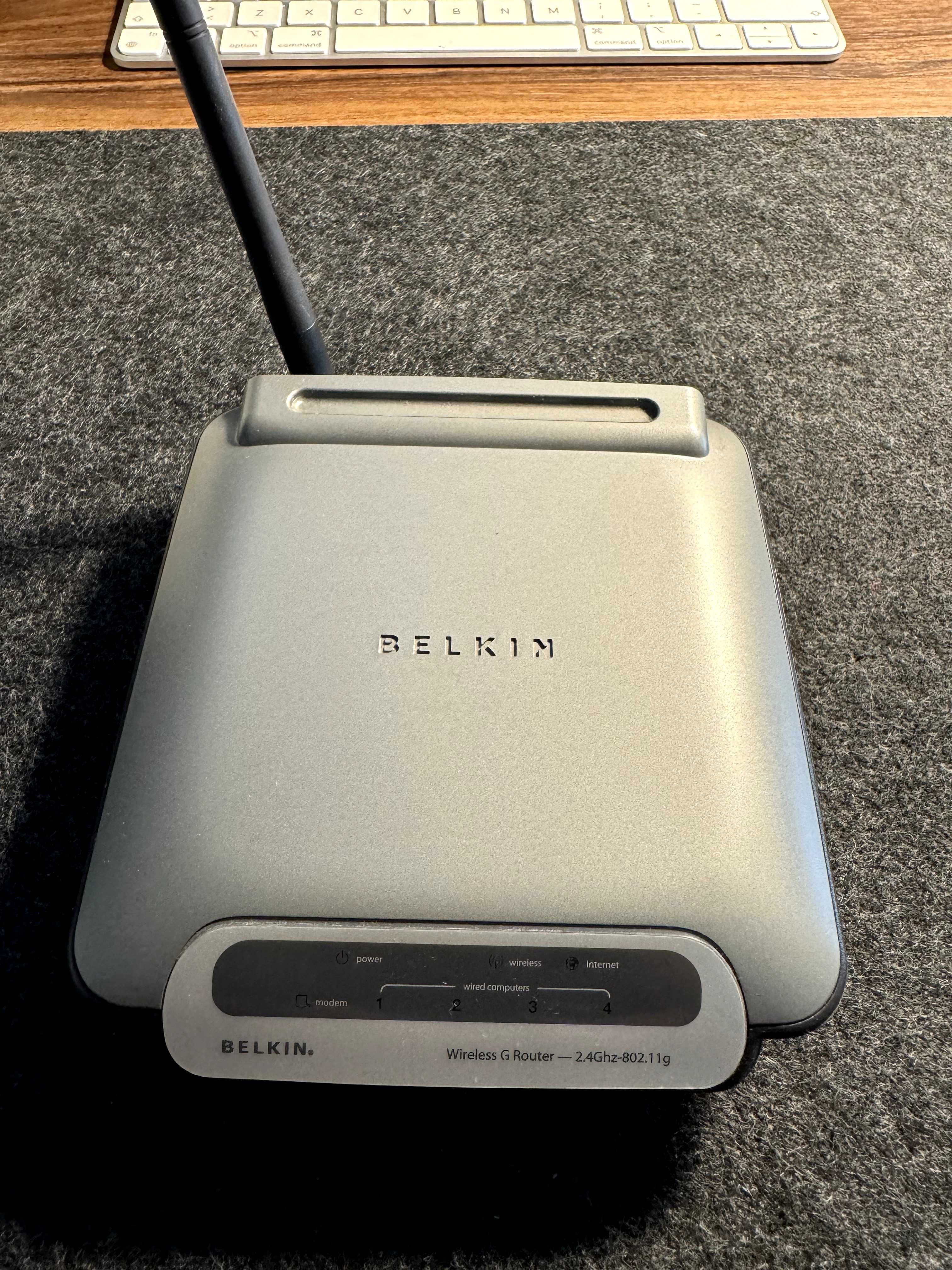 Router Belkin F5D7230-4 - Novo!