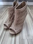 Sandaly szpilki 11 cm ażurowe beżowe 38