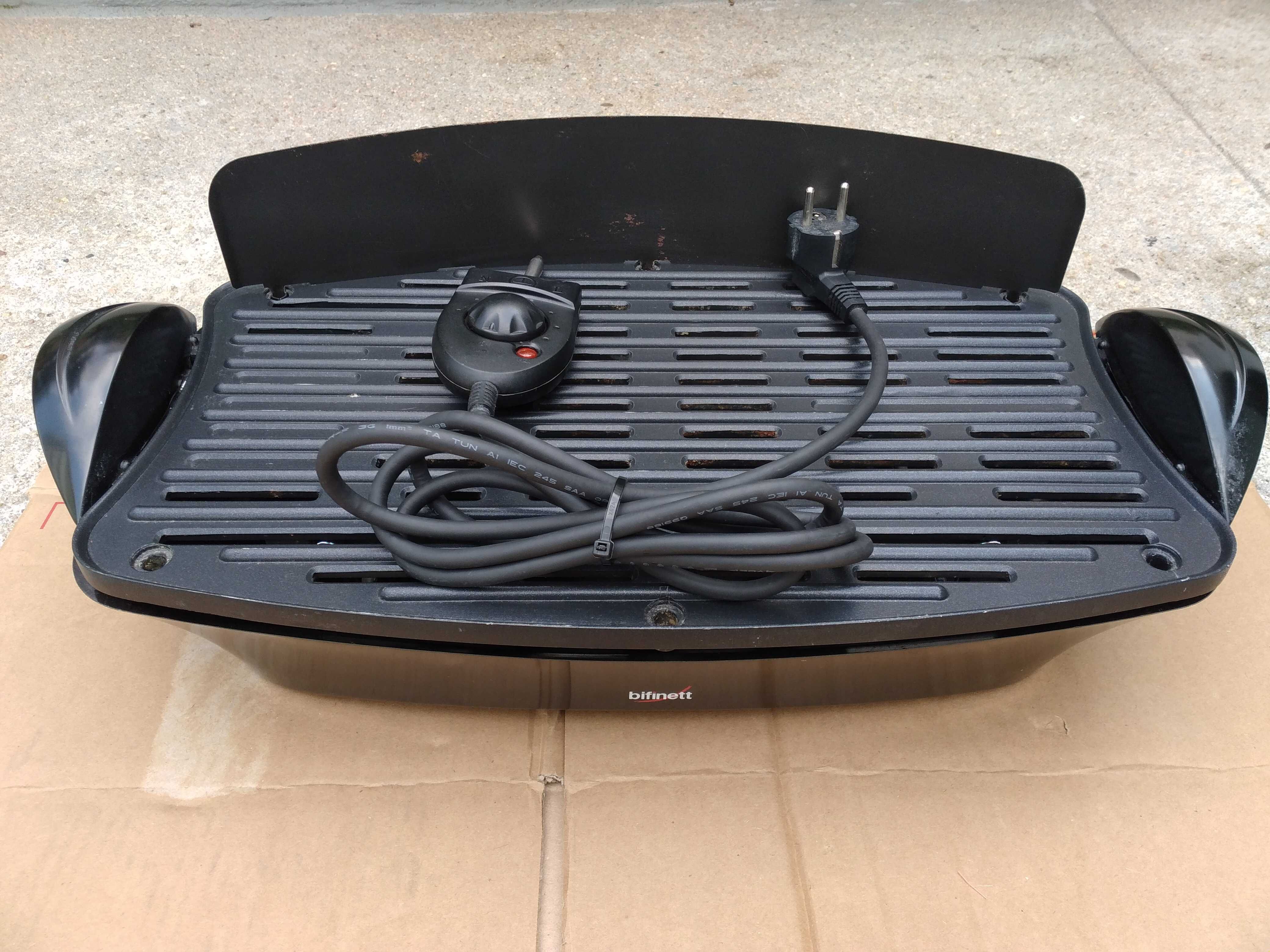Grelhador de mesa Bifinett 1600w _ Novo