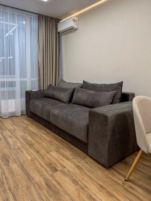 Продажа 1 кімнатна в ЖК Варшавський-2