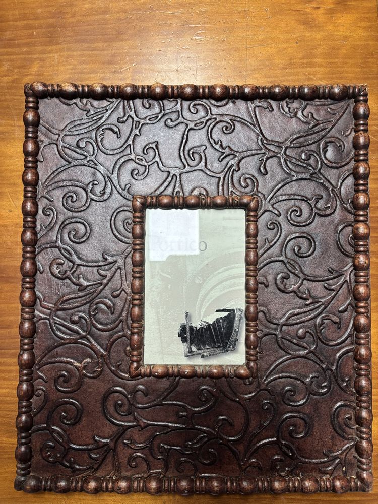 Moldura em pau preto