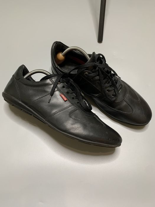 Кожаные кроссовки туфли levis