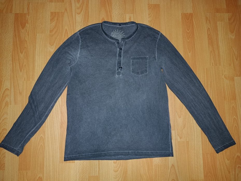 Продам набір чоловічого одягу розміру Л/46-48.