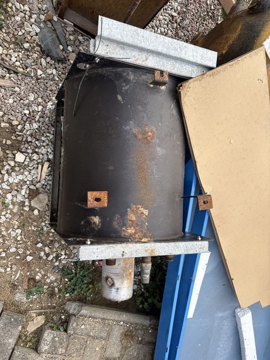 Oddam 5m3 drzewa opalowego do pociecia i zlom z calej kotlowni