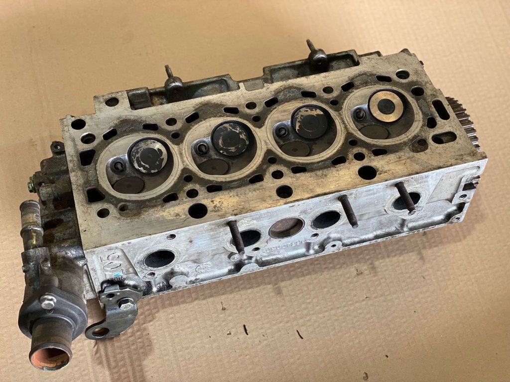 Cabeça / Colaça motor 206 / c3 1.1 HFX