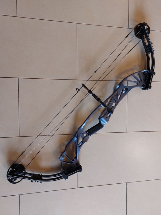 Łuk bloczkowy tarczowy HOYT PREVAIL X3 40