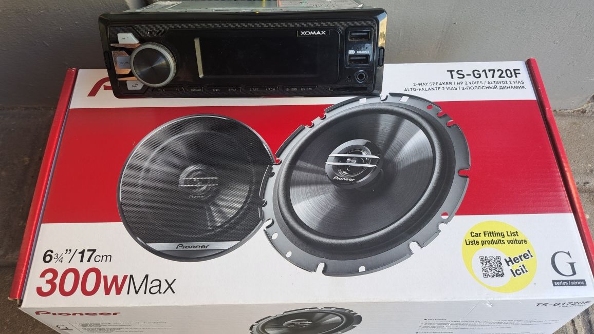 Radio com Bluetooth Xomax + colunas  Pionner