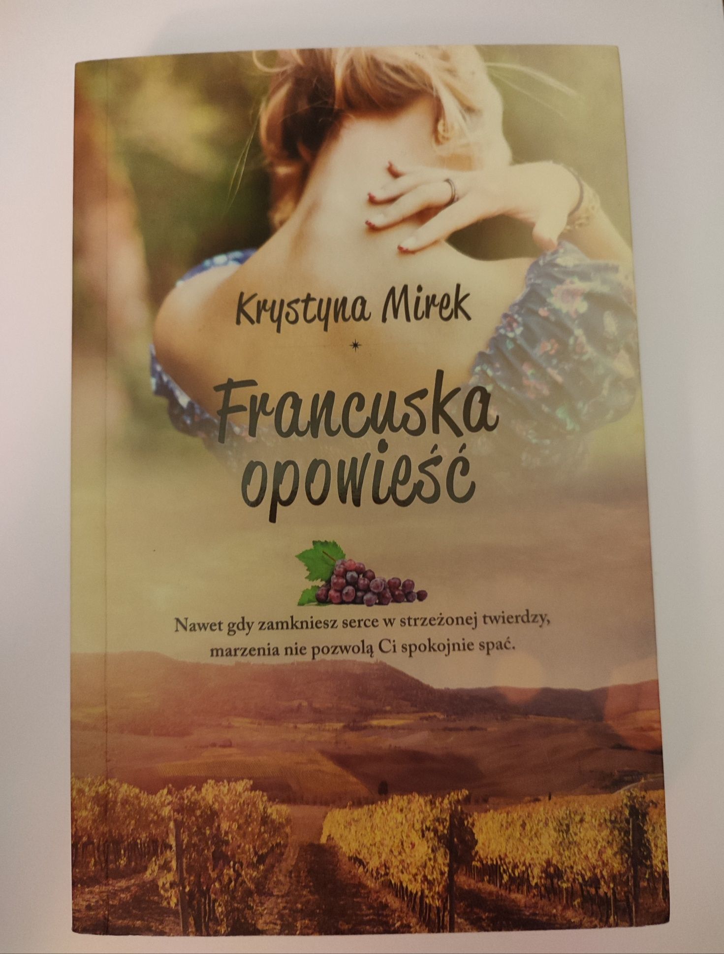 Francuska opowieść. Krystyna Mirek
Lekko przybrudzone rogi