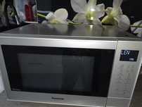 Mikrofalówka Panasonic NN-CT 57 JM
