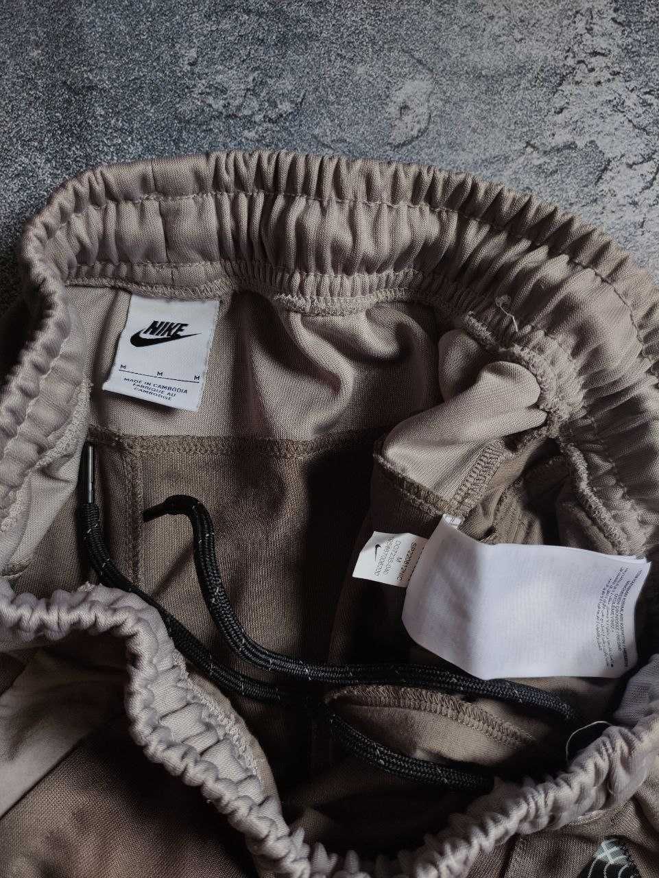 Штани спортивні Nike air max Оригінал. Розмір M