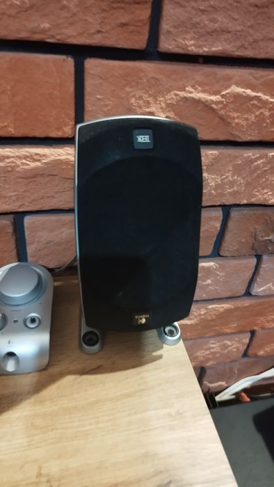 Logitech Z-2300 z satelitami Z-5500