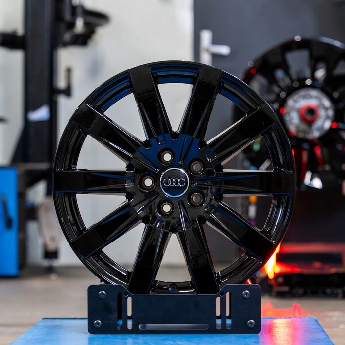 NOWE ORYGINALNE Felgi aluminiowe Audi 18" A5 A7 A8 Q7