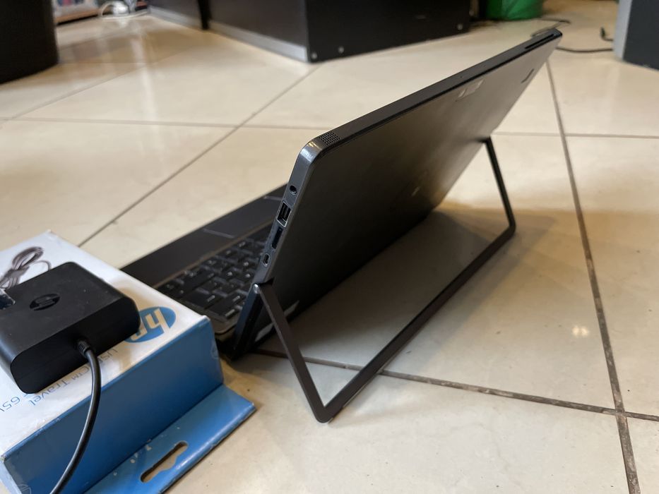 2w1 HP Pro X2 612 12’ dotykowy i5 8gb 256gb ssd m.2  fhd