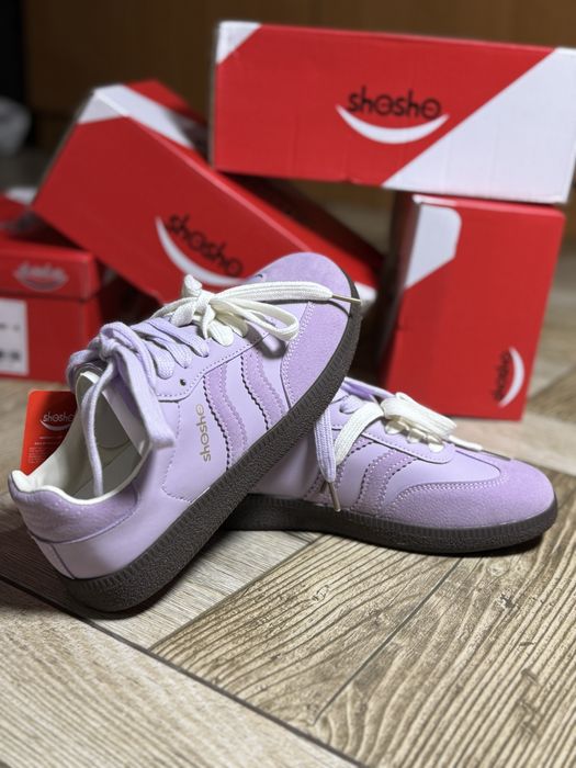 Кеди/кросівки жіночі