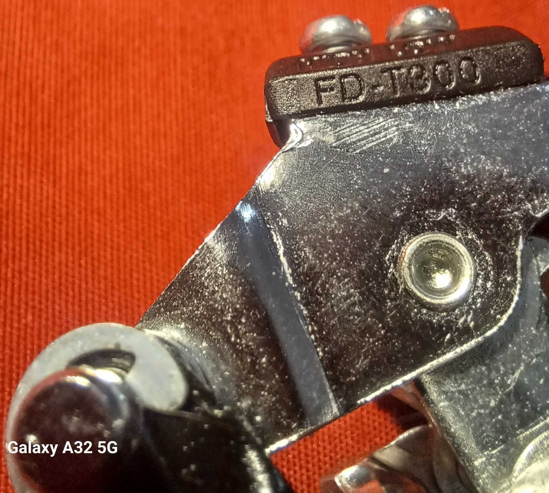 Przerzutka Shimano Nexave   FD-T300 przednia