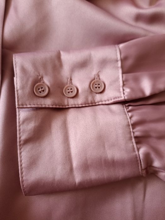 Атласна жіноча сорочка, блузар.48