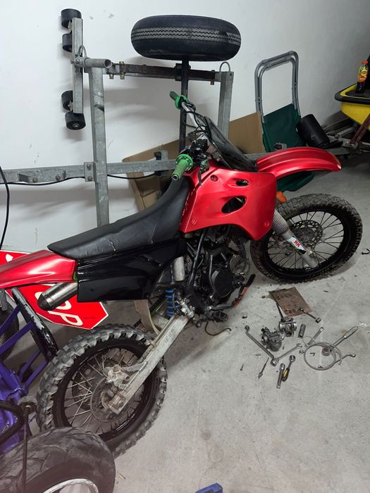 Kawasaki kx 80 com motor dt lc