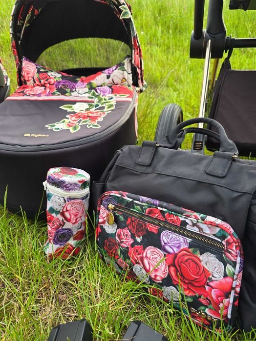 Wozek cybex platinum dark blossom