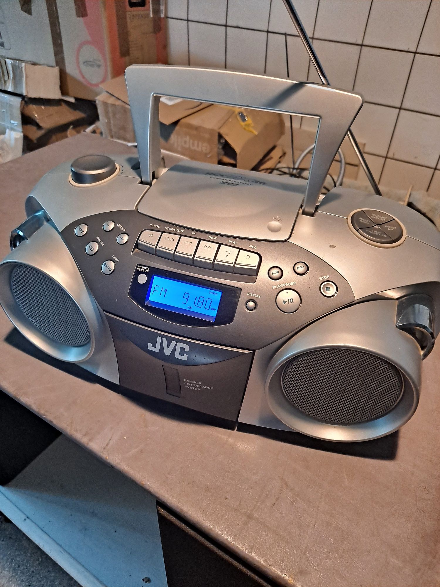 Radiomagnetofon JVC RC-EX36