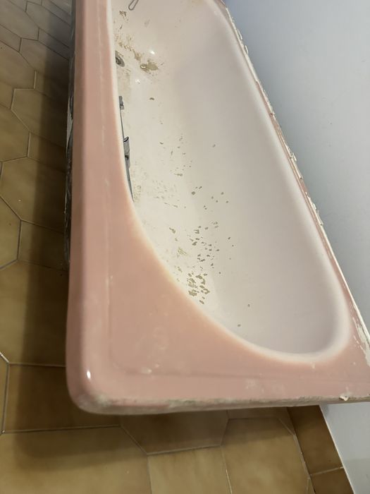 Banheira cor-de-rosa