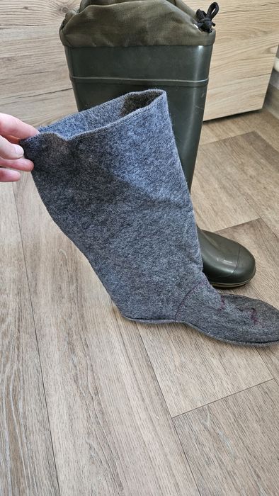 Чоловічі чоботи 42 розмір