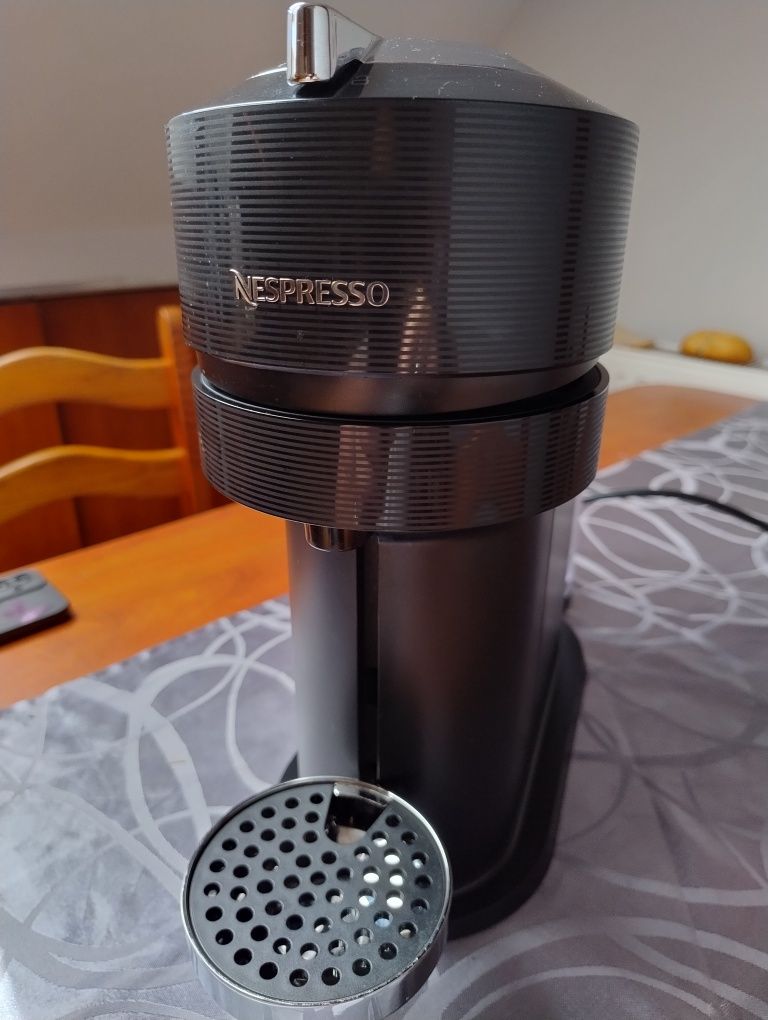 Ekspres kapsułkowy Vertuo Next Nespresso