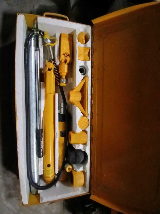 Rozpieracz hydrauliczny do 7 ton