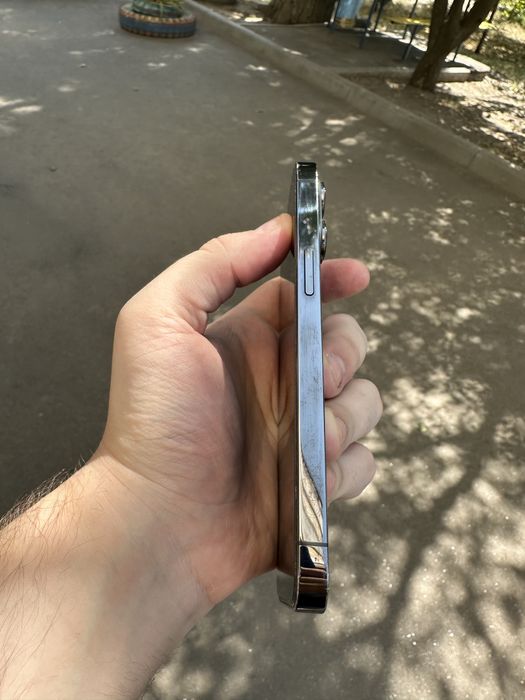 Iphone 13 pro на 128 гиг в хорошем состоянии