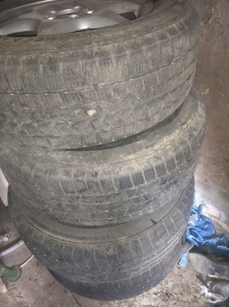 Мерседес 235/65 r17