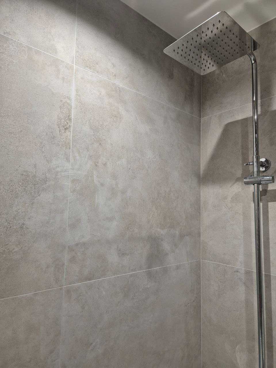 Płytki 79,8x79,8, idealne do łazienki + 4 panele podlogowe w prezencie