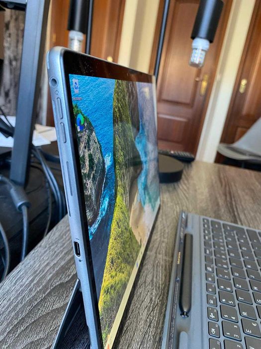 Portátil Híbrido (Tablet + caneta e Teclado com Capa) 13.2"