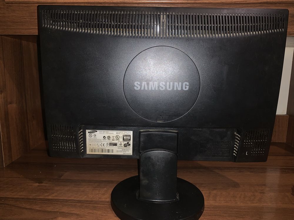 Монітор 19" SAMSUNG SyncMaster943nw