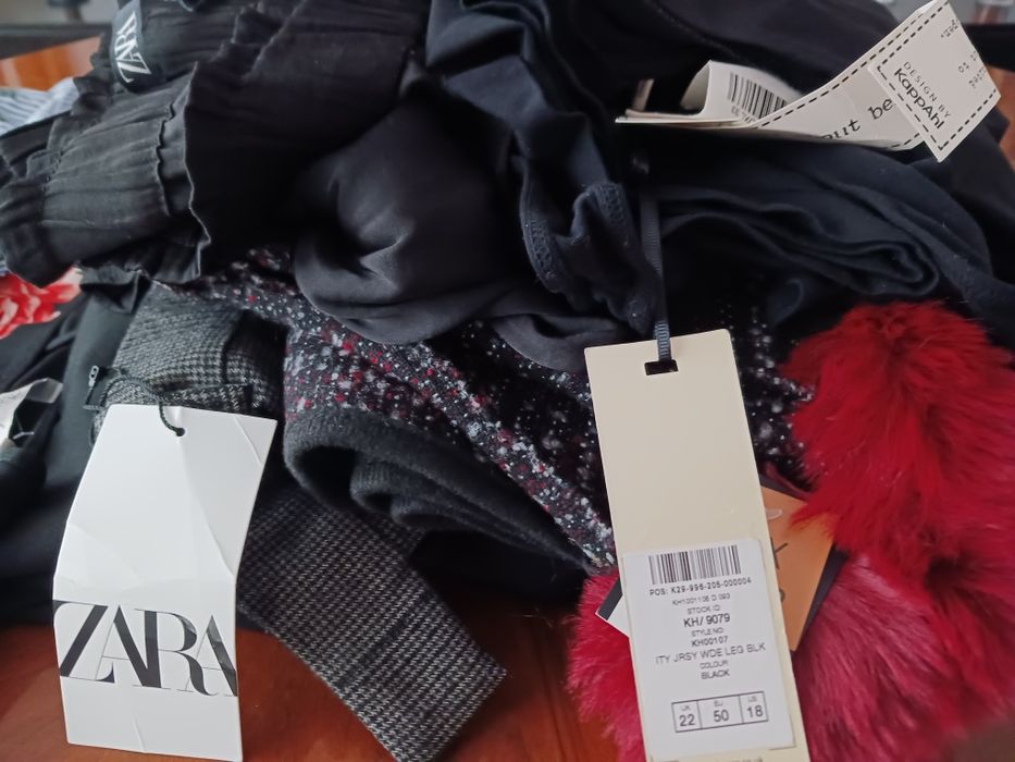 Atrakcyjną odzież używaną sprzedam + gratis