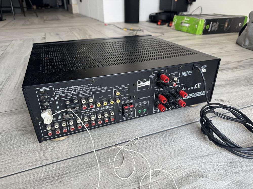 Harman / Kardon AVR 21 - amplituner z radiem