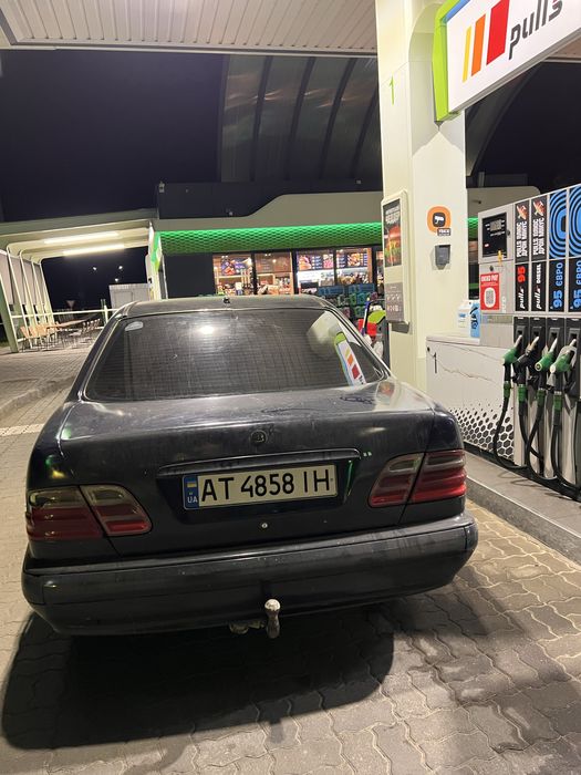 Мереседес E210 рест