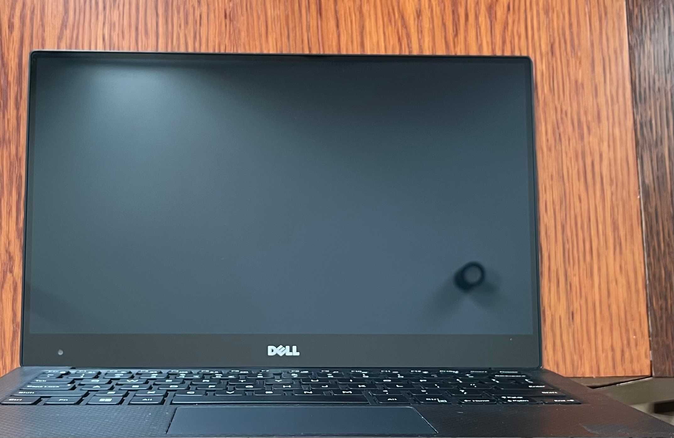 Dell XPS 13 9360 Intel Core i7-8550U/16GB/512GB/ 13,3" QHD+(1800x3200)